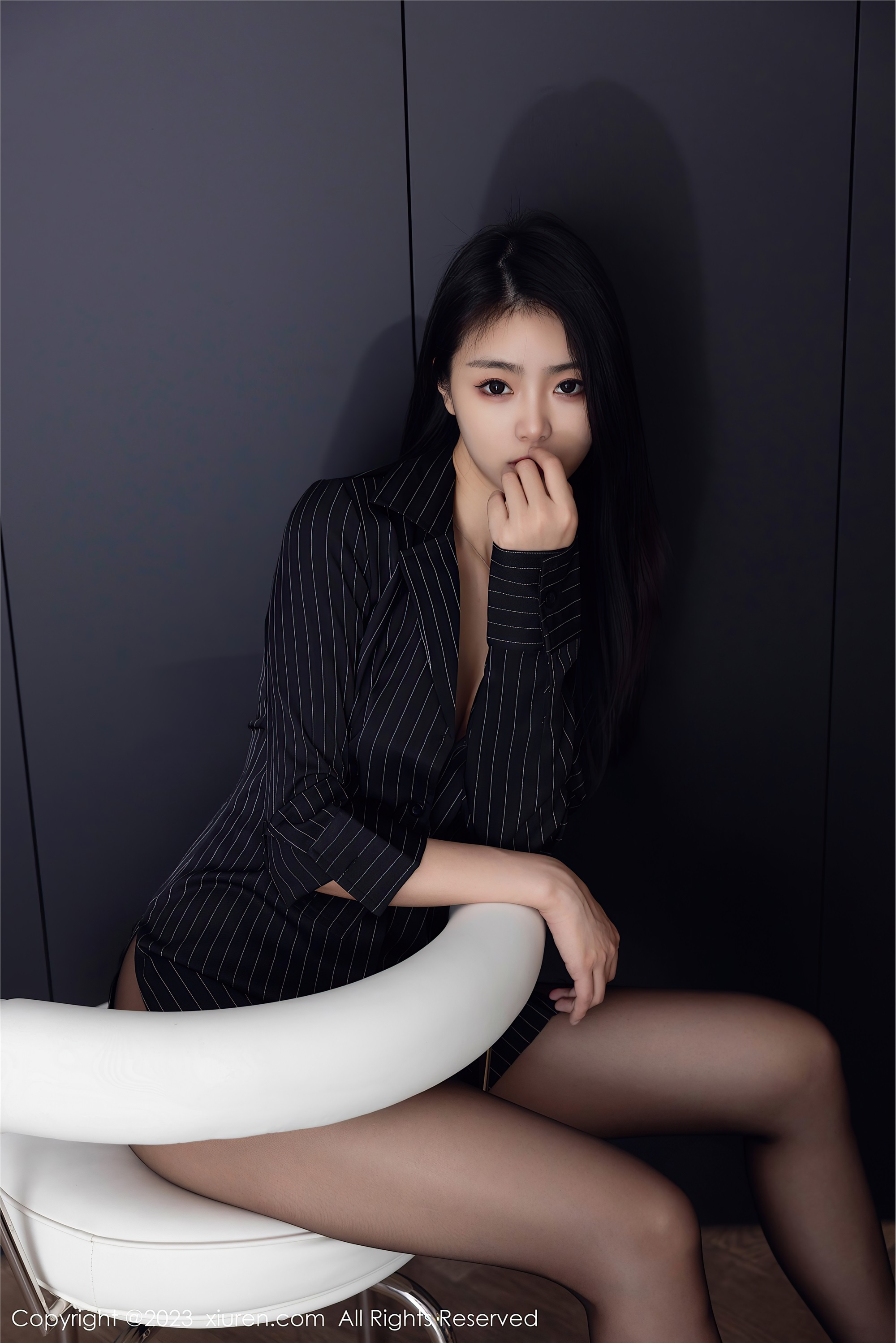 XiuRen秀人网  2023.05.05 NO.6677 可樂Vicky